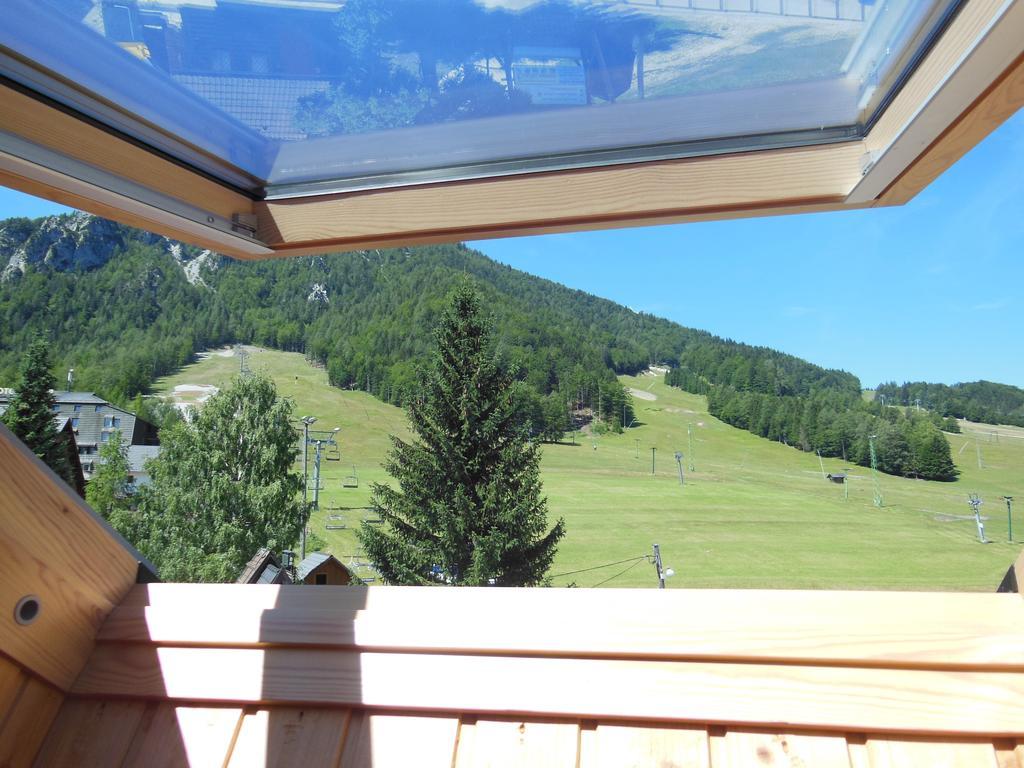 Apartments & Rooms Smucka Kranjska Gora Ruang foto